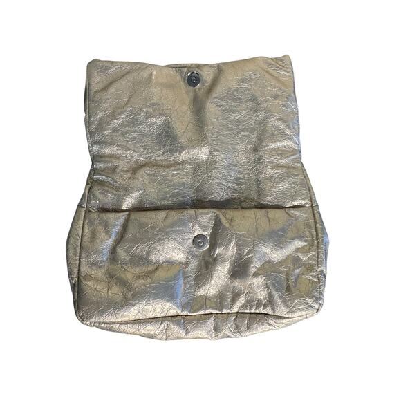 Balenciaga NWT Small Monaco Shoulder Bag in Beige/Gold - Picture 2 of 16